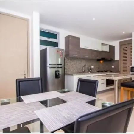Apartamento Frente Al Mar *